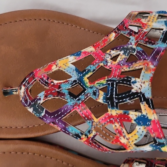 Coach and Four Women's Sandals EUC - Picture 5 of 7